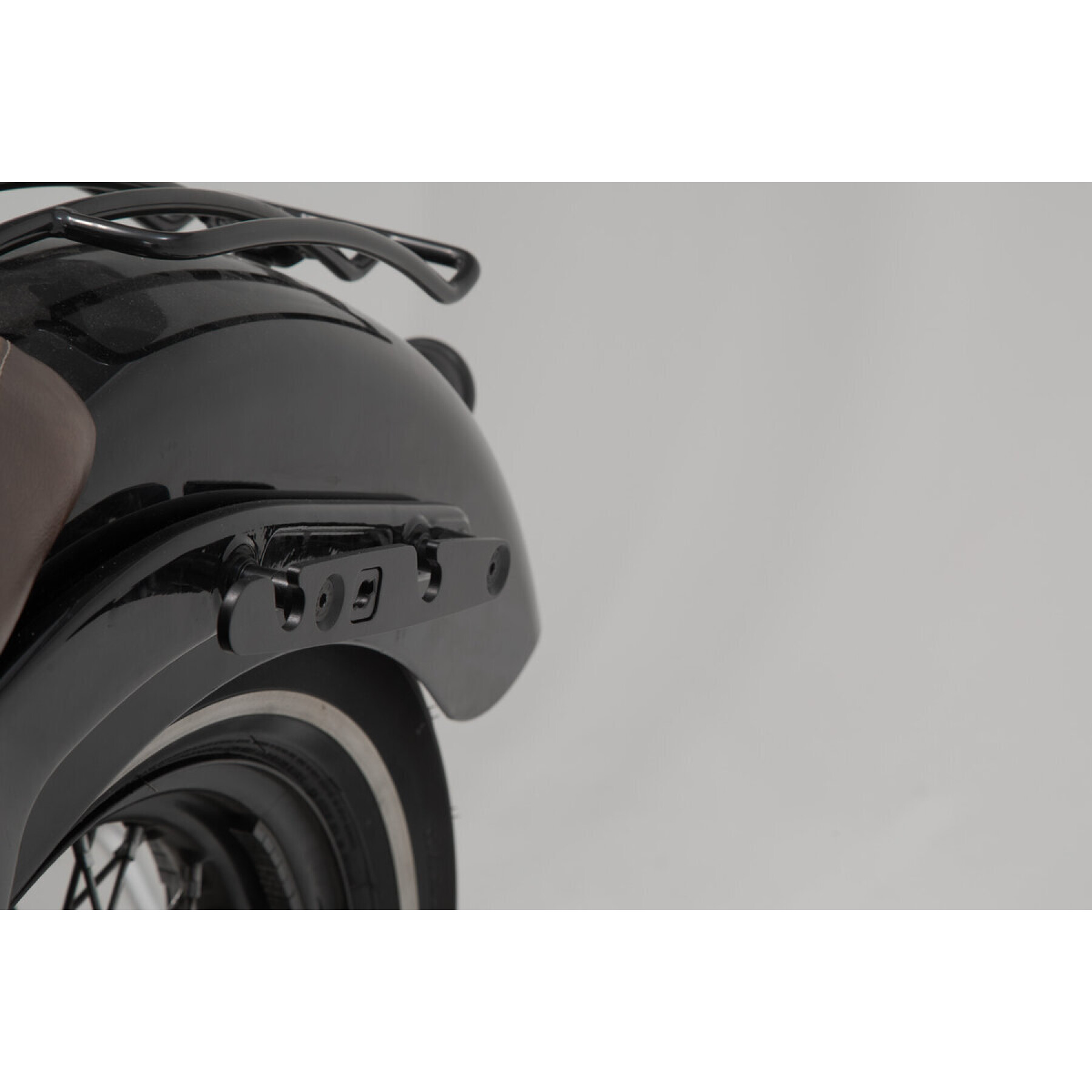 Système de sacoches latérale moto SW-Motech LH2/LH1 Legend Gear 25,5/19,5 l. Harley-Davidson Softail Slim